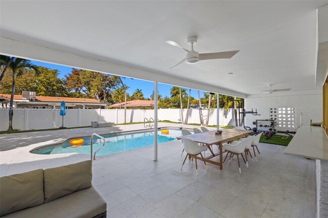 Building Photo - 3460 N 46th Ave