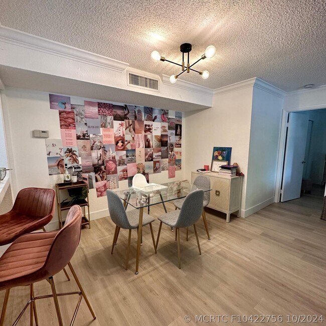Building Photo - 10795 SW 108th Ave