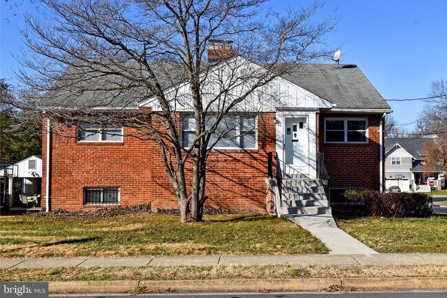 Building Photo - 5601 26th St N