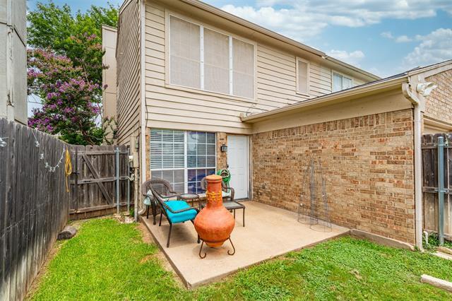 Building Photo - 1520 Beach Ln