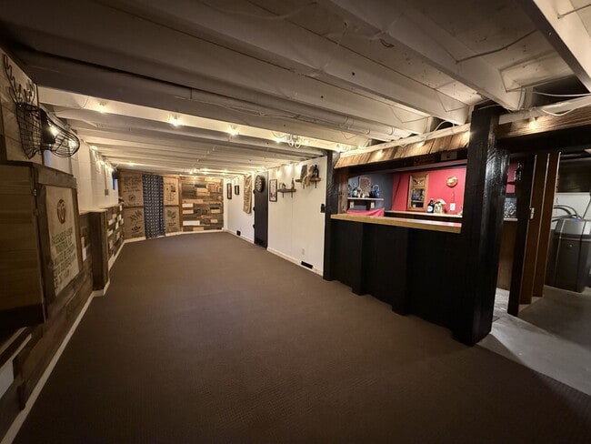 Building Photo - Spacious Rural Ranch!