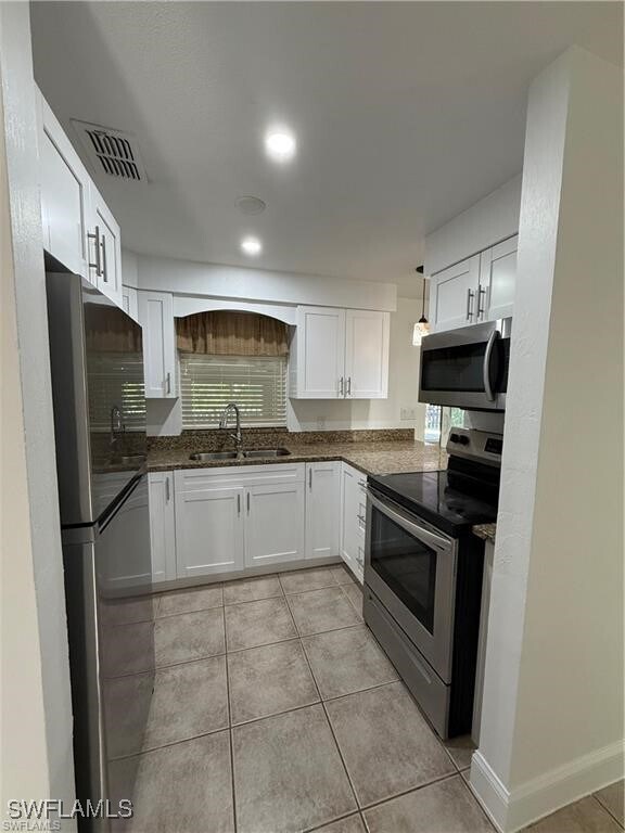 Building Photo - 141 Schneider Dr