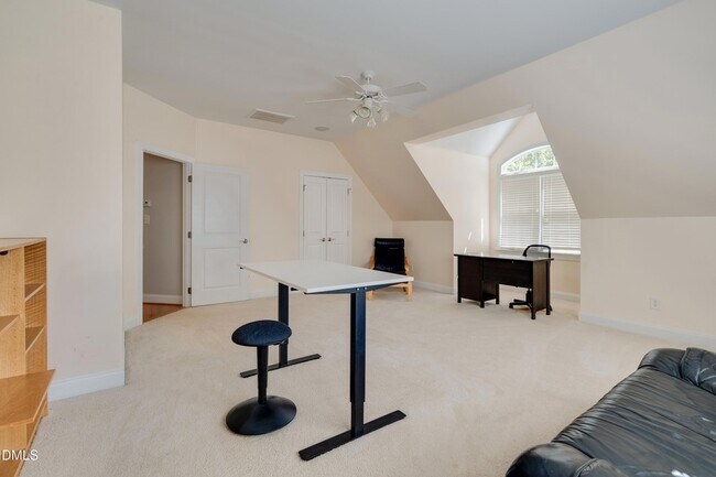 Building Photo - 117 Buckhurst Dr