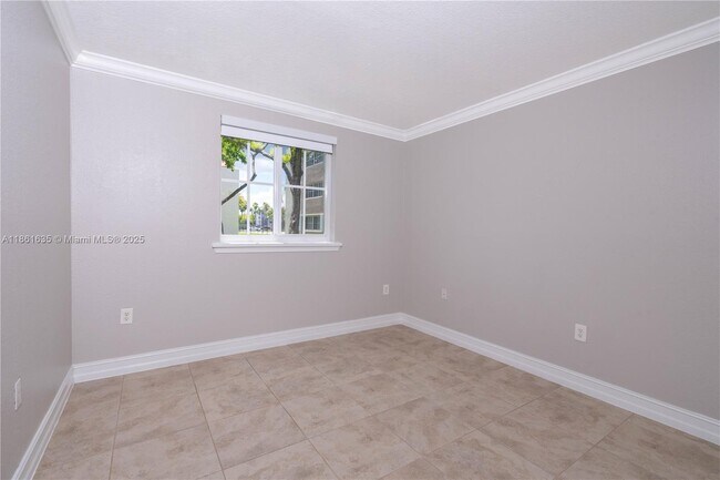 Building Photo - 6135 NW 186th St