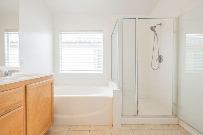 Building Photo - 3 bedroom - 2 story home located in 89141