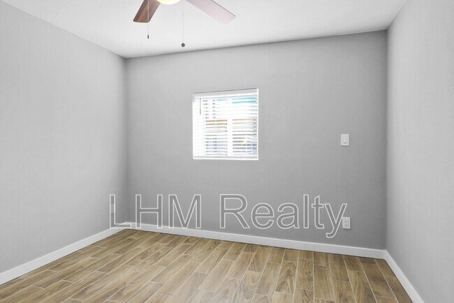 Building Photo - 1747 E Virginia Ave