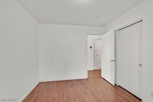 Building Photo - 1199 Sunfire Ave