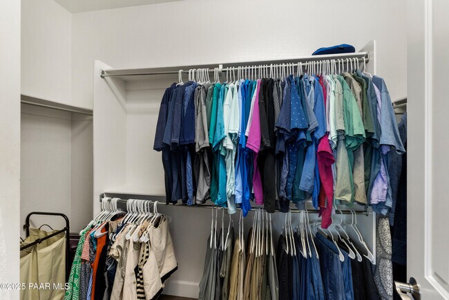 Building Photo - 1465 Varsity Dr