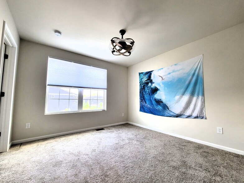 Building Photo - 4709 Broomfield Way