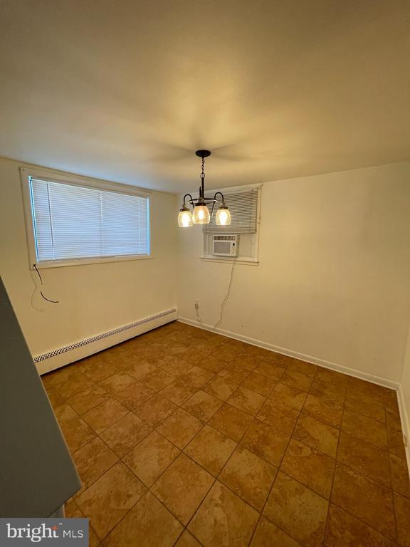 Building Photo - 14105 Robinson Ct
