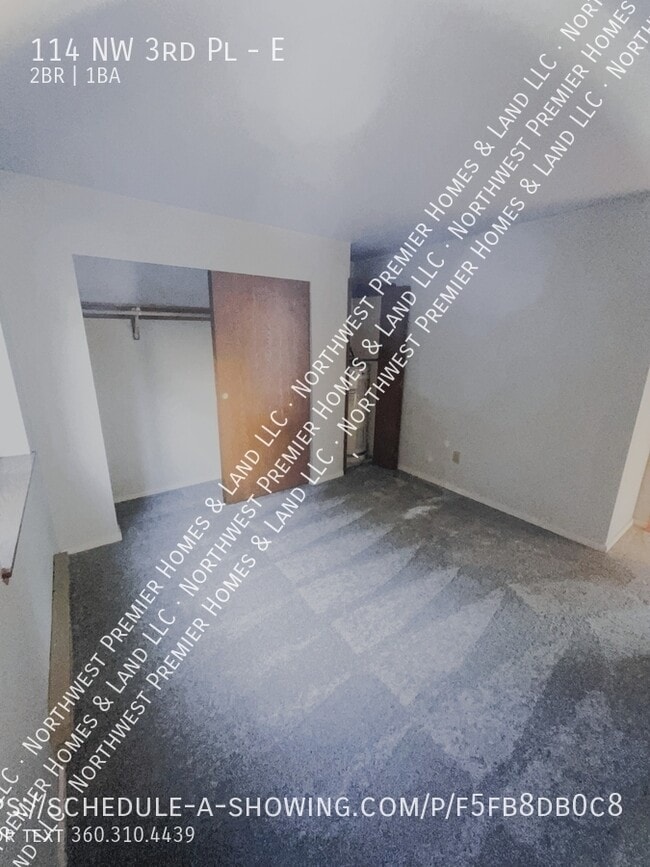 Building Photo - 114 NW 3rd Pl