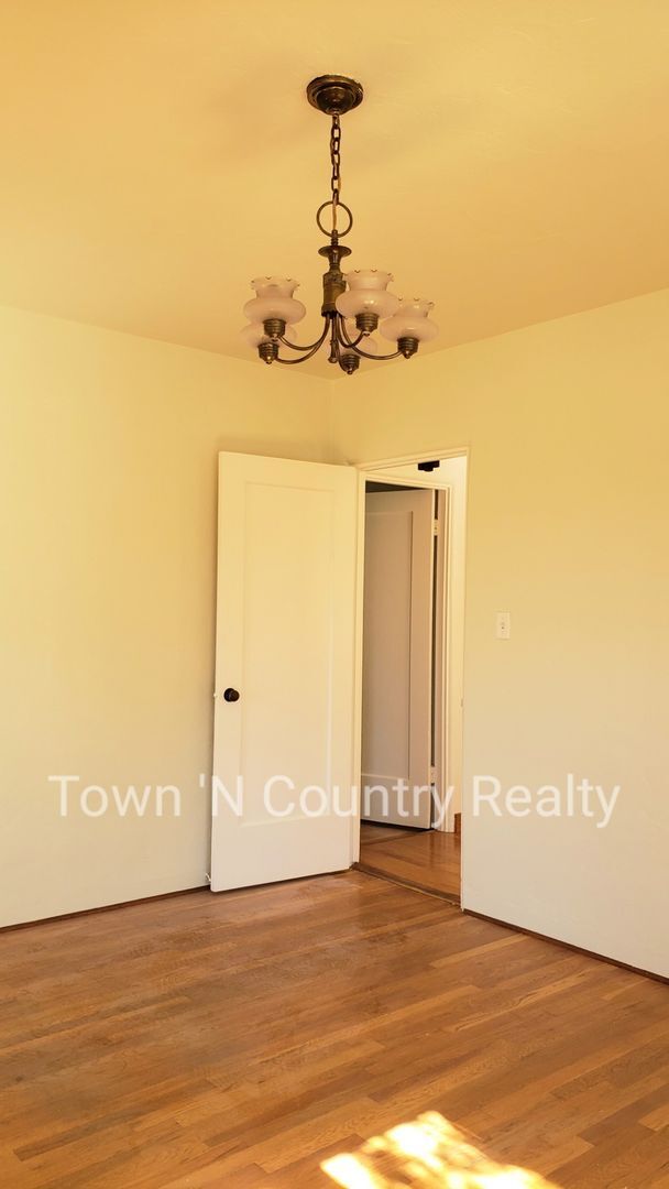 Building Photo - Charming 3-Bedroom Home in South Salinas –...