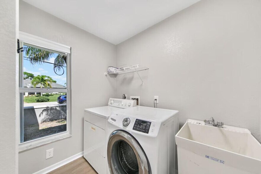 Building Photo - 27 Bunker Terrace