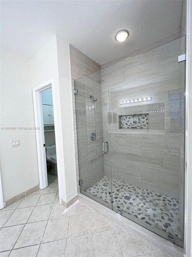 Building Photo - 1210 Leeward Way