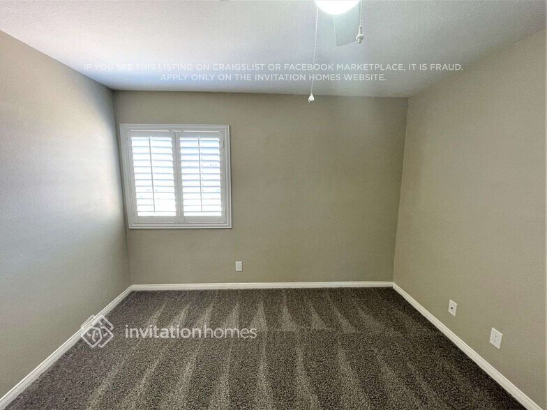 Building Photo - 39907 Wild Canary Ln