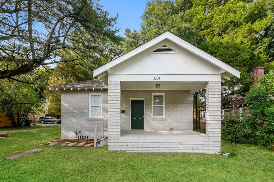 Building Photo - 2231 10th St