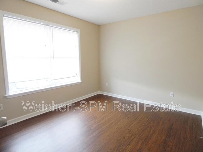 Building Photo - 9100 Cinderhill Cove W