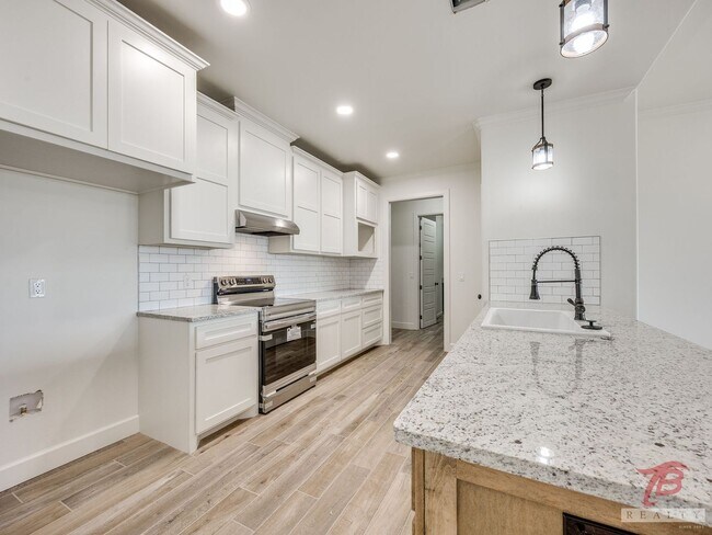 Building Photo - 1321 Chisholm Trail