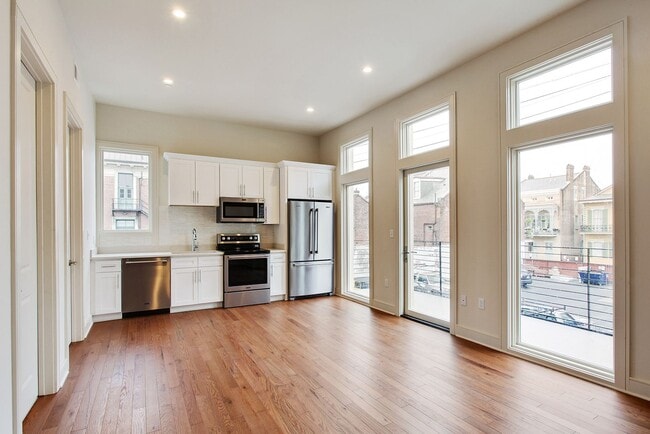 Interior Photo - The Academy Luxury Apartments and Townhomes