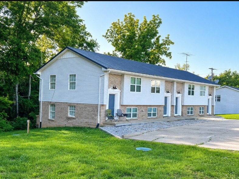 Exterior of building - 105 Windy Cir