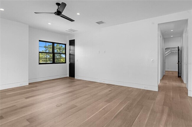 Building Photo - 1814 Barker Dr