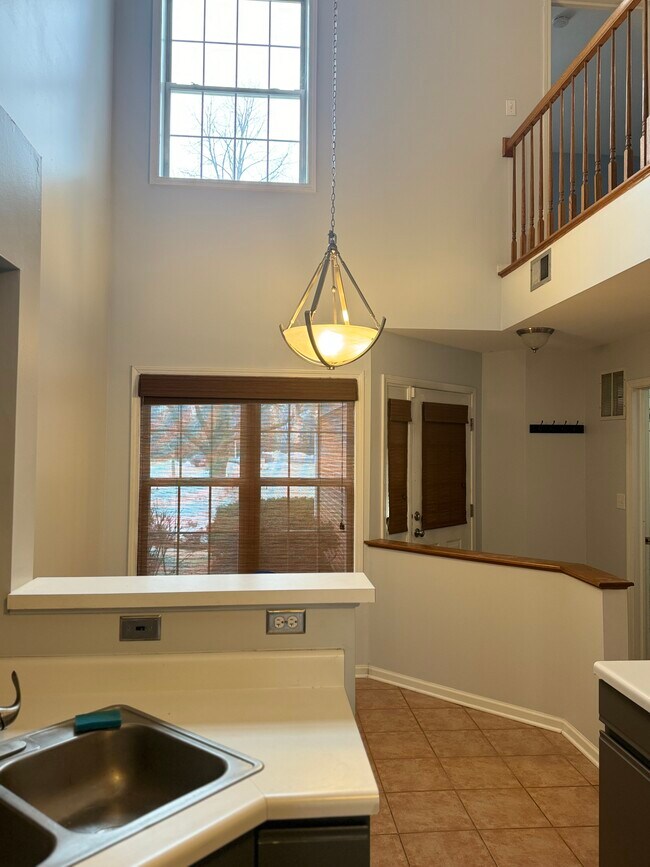 Building Photo - 1397 Ashbury Ln E