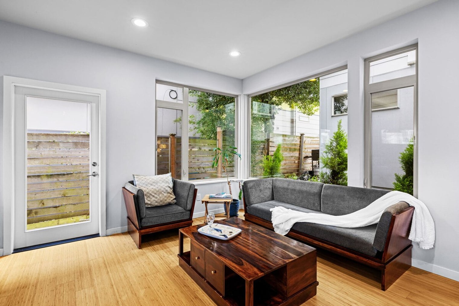 Building Photo - 4036 Linden Ave N