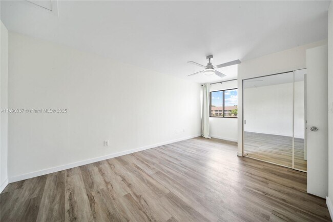 Building Photo - 485 NW 210th St