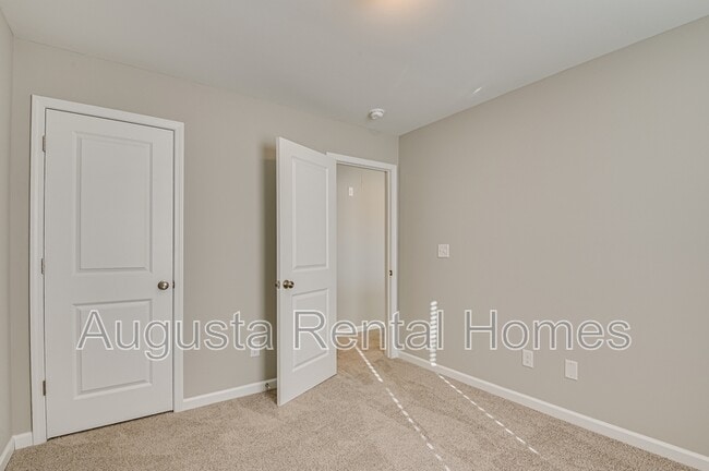 Building Photo - 7158 Foggy River Dr