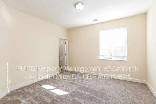 Building Photo - 5208 Rainwood Way