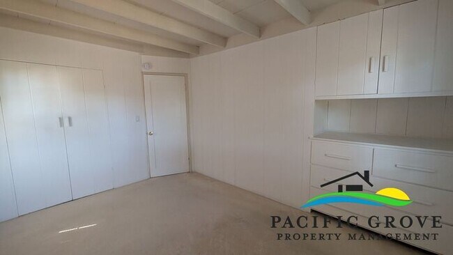 Building Photo - Charming New Monterey Home with Bay Views with all utilities included