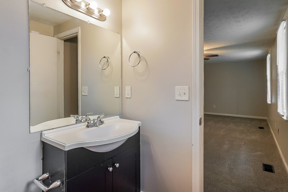 Building Photo - 5840 Pair Ct