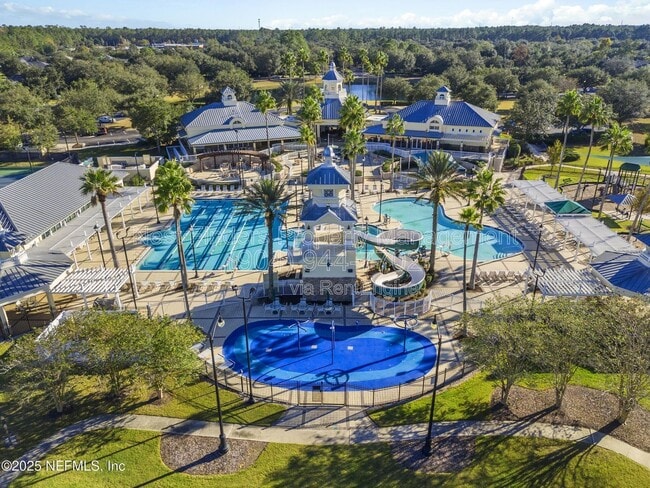Building Photo - 14793 Falling Waters Dr