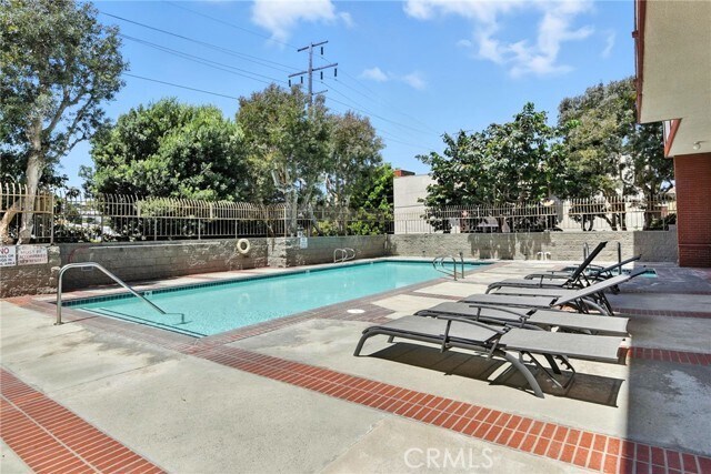 Building Photo - 8828 Pershing Dr