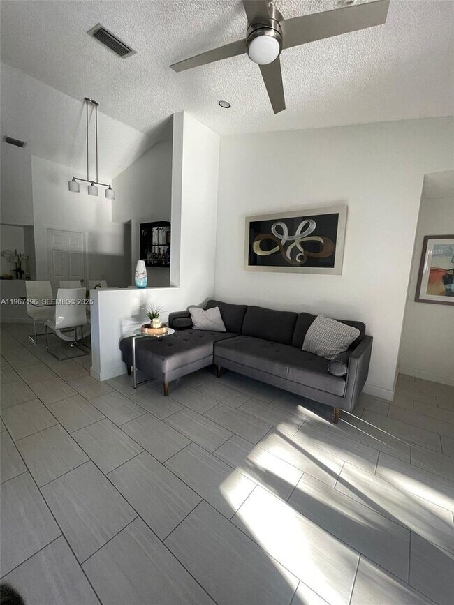 Building Photo - 755 Sand Creek Cir