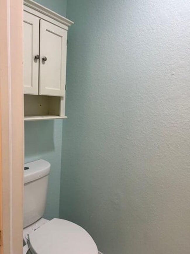 Building Photo - 1305 Lucaya Dr