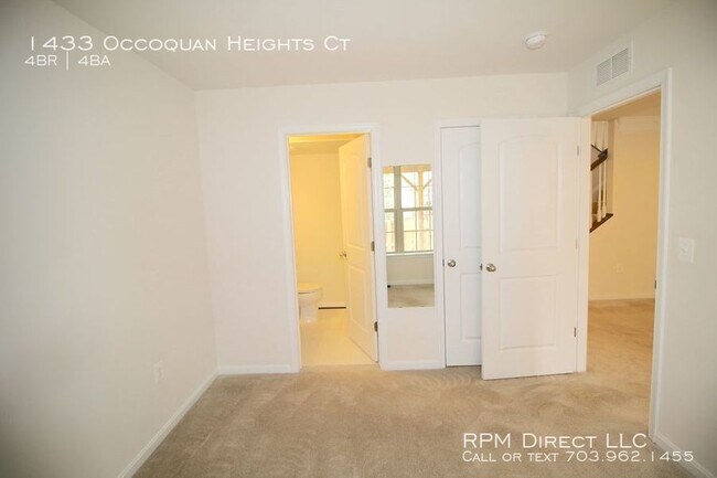 Building Photo - Historic Occoquan!