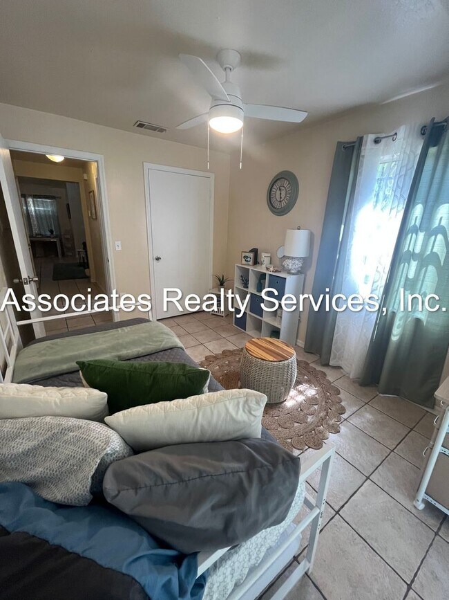 Building Photo - Beautifully furnished  2-Bedroom Duplex – ...