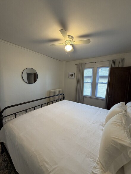 Building Photo - 906 W Keith Ave