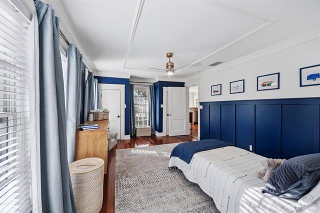 Building Photo - 704 Williams St