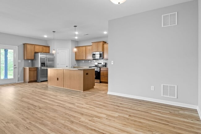 Building Photo - Brand-New 4 Bedroom Home in Beautiful Mary...