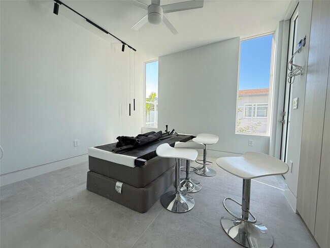 Building Photo - 12245 SW 29th Terrace