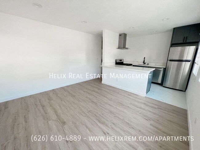 Building Photo - 1728 N Sierra Bonita Ave