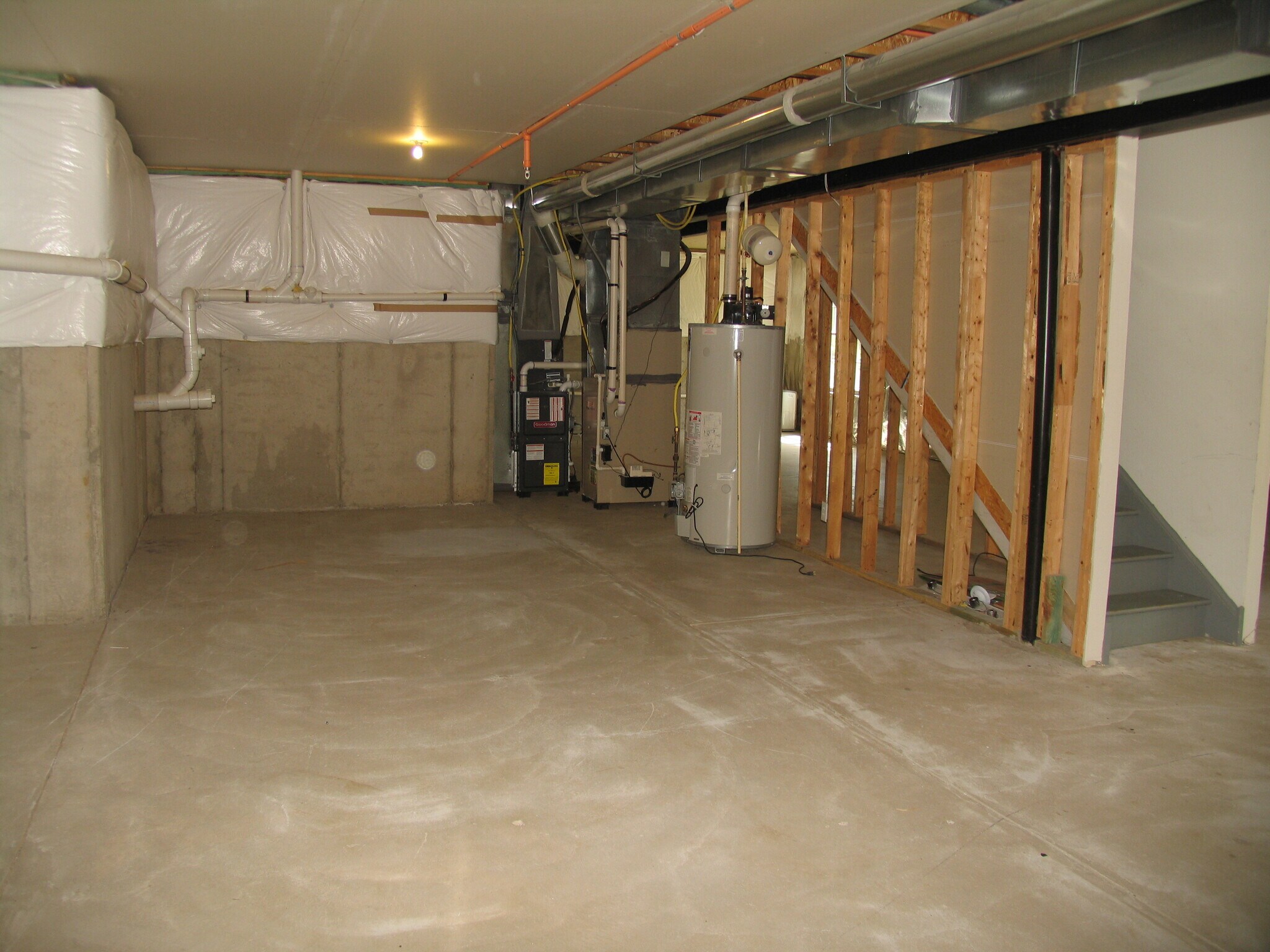 Building Photo - 2812 River Willow Dr