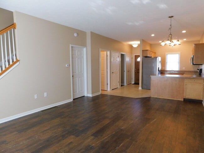 Building Photo - Modern 2-Story Townhome Condo with Resort-...