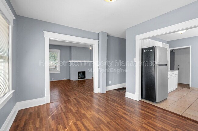 Building Photo - 44 Blakemore Pl