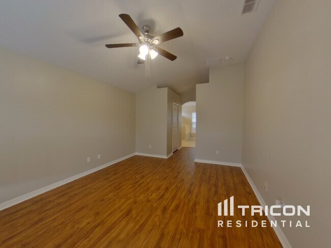 Building Photo - 1512 Clapton Dr