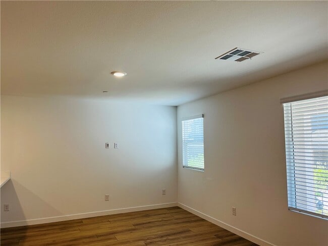 Building Photo - 10777 Evelyn Yard Ct