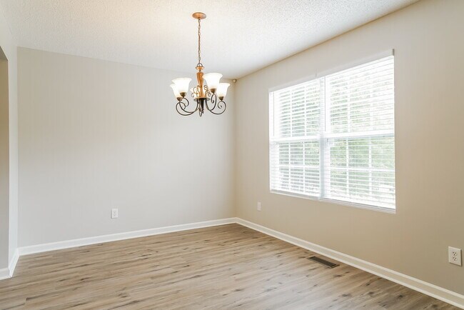 Building Photo - 1227 Arbor Greene Dr