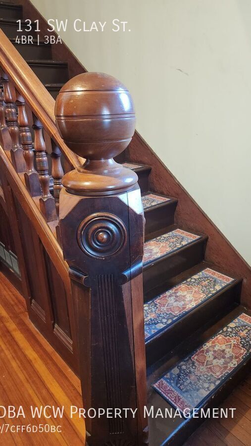 Building Photo - 131 SW Clay St